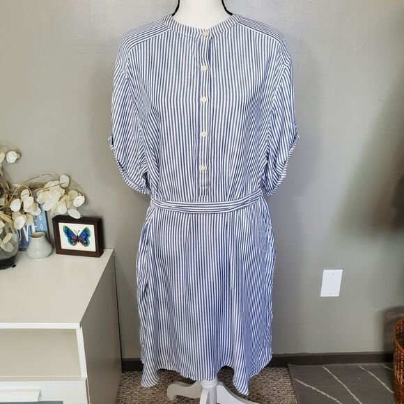 Gap Dresses & Skirts - Gap Roll Cuff Shirt Dress Size XL White Blue Striped Tie Waist Button Up New